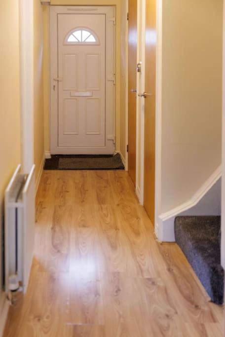 Stylish 3 Bedroom And Free Parking Thamesmead  Exteriér fotografie